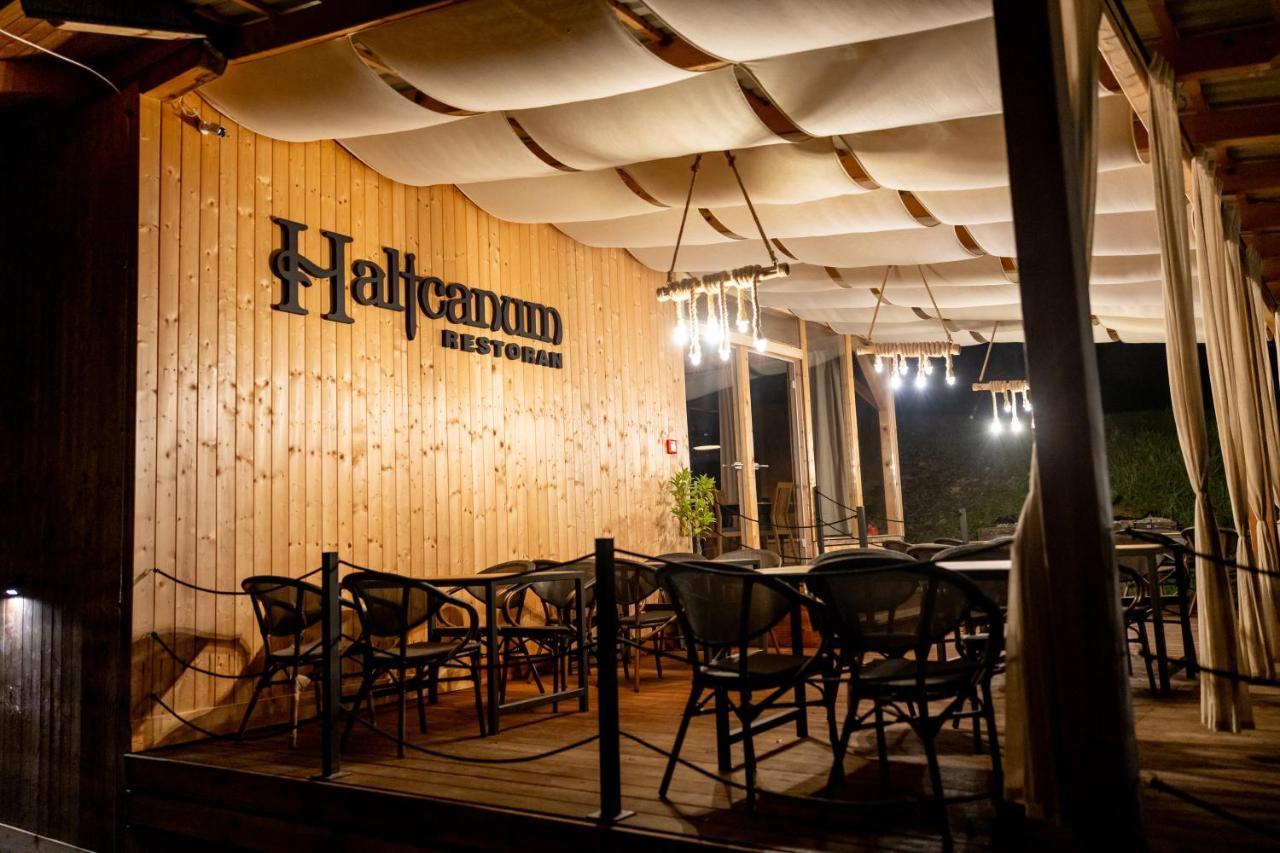Glamping Resort Halicanum Grkavescak Kültér fotó