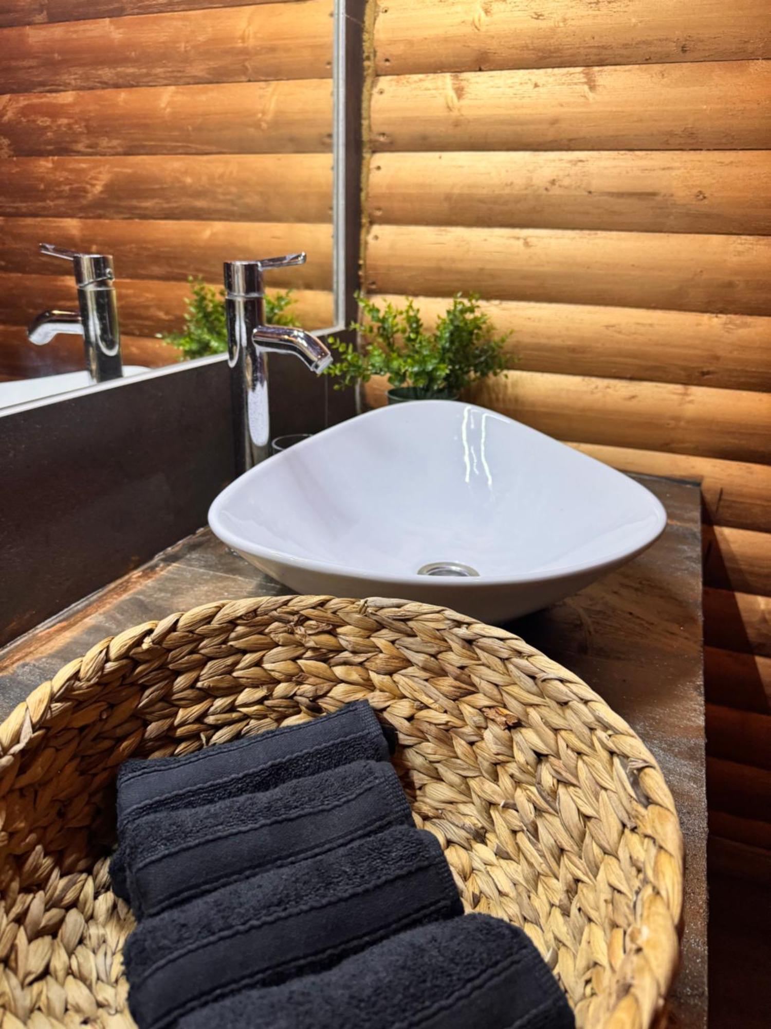 Glamping Resort Halicanum Grkavescak Kültér fotó