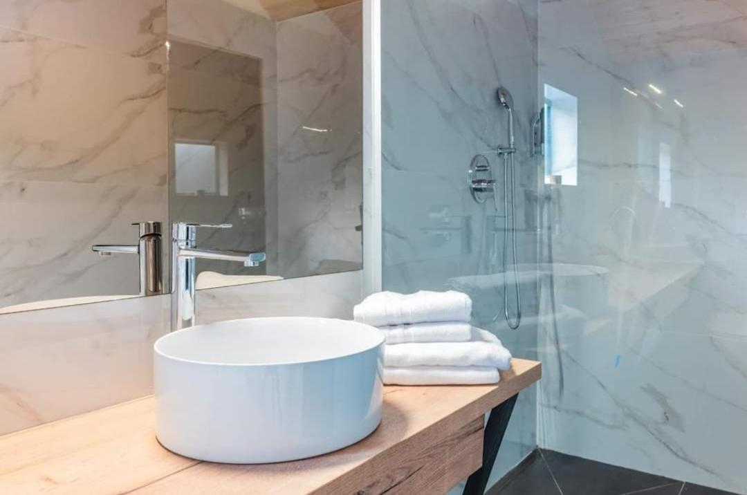 Glamping Resort Halicanum Grkavescak Kültér fotó