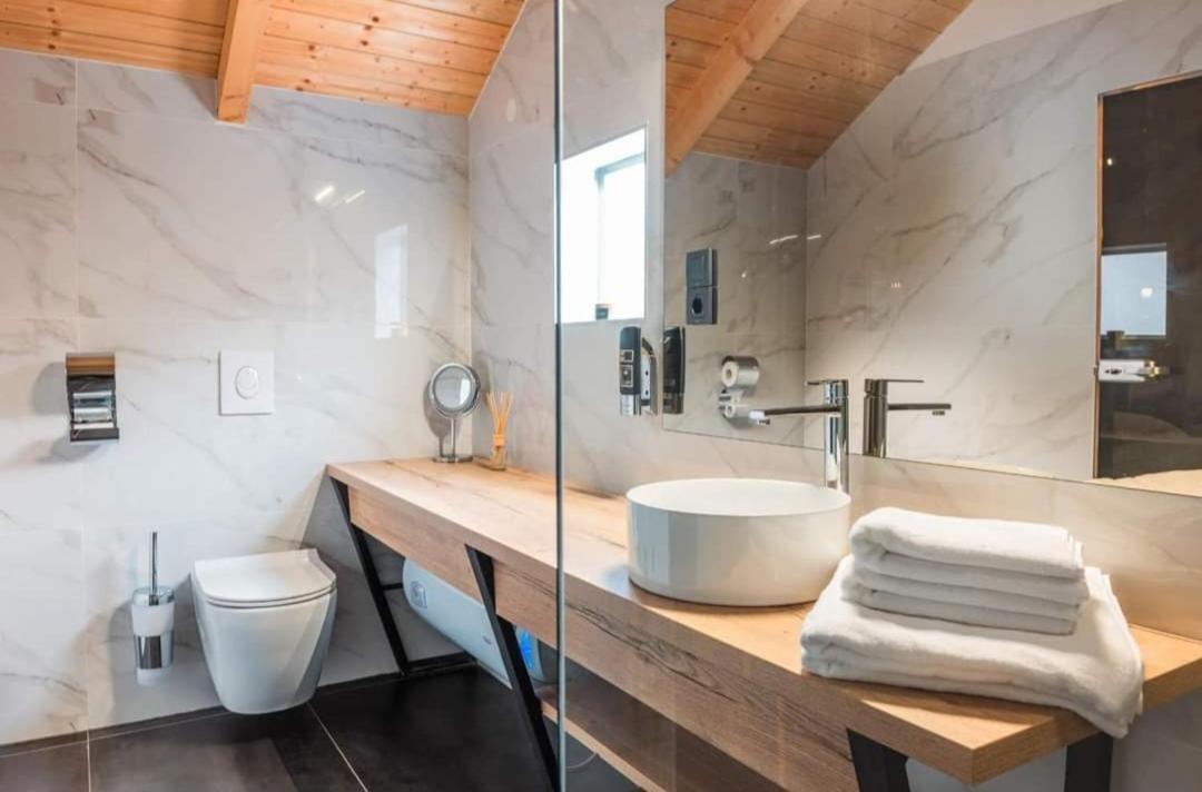 Glamping Resort Halicanum Grkavescak Kültér fotó